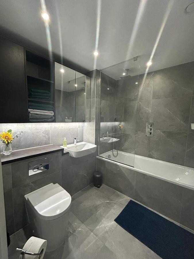 Appartement One West Point , Icon Tower à Londres Extérieur photo